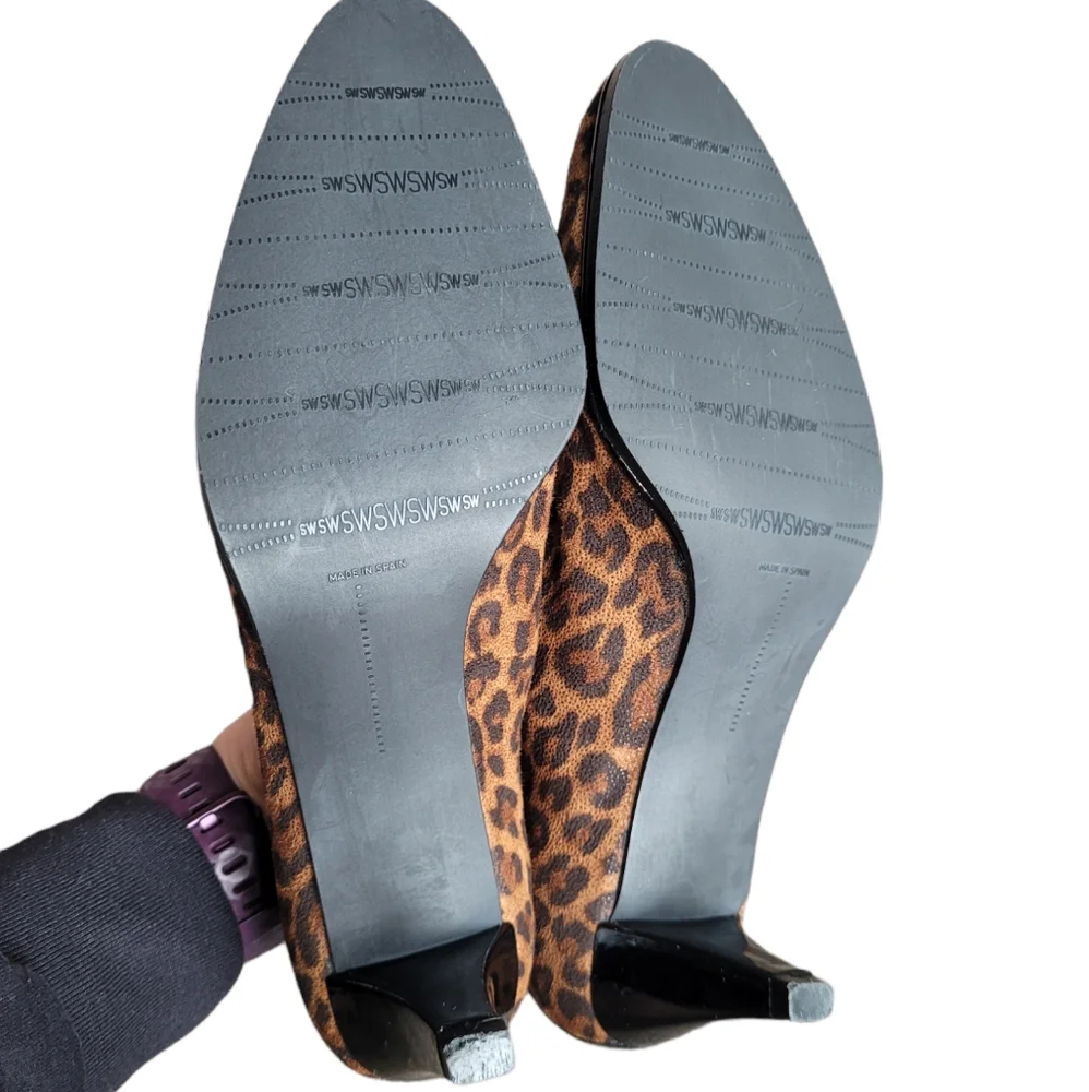 STUART WEITZMAN Leopard Print Bootie Size 8.5M